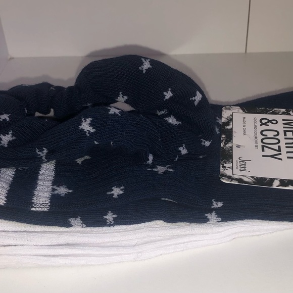 Socks - Picture 3 of 4